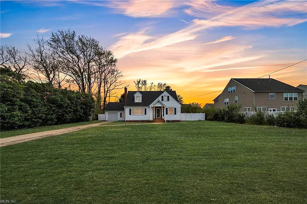 1263 W Queen ST, HAMPTON VA 23669