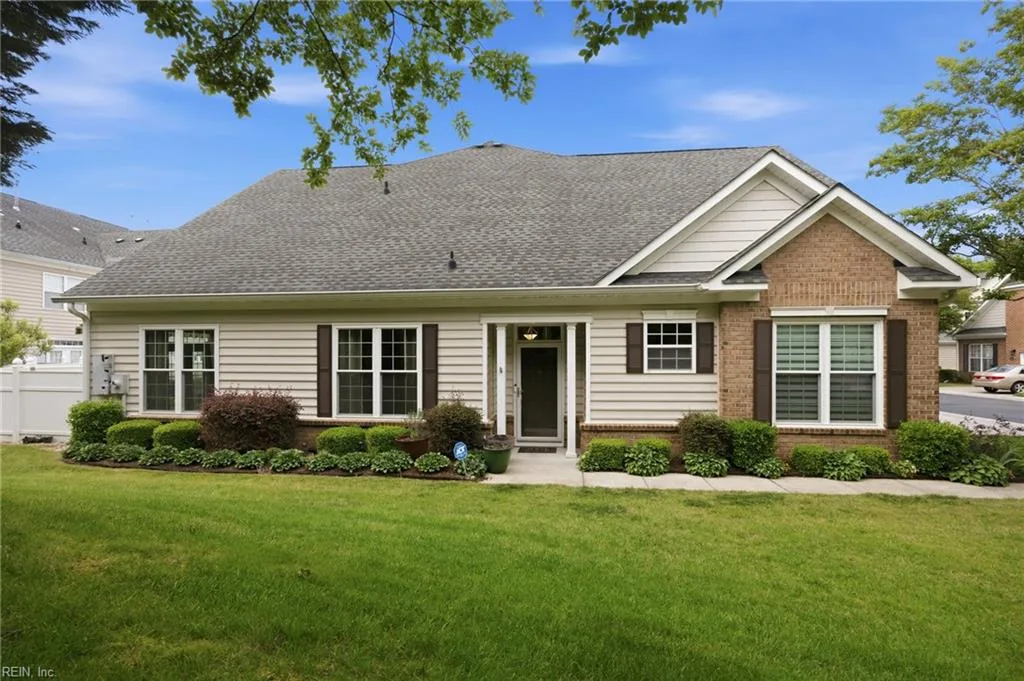 409 Fieldstone Glen WAY, Virginia Beach — 3 bed Residential, 2,566 sqft