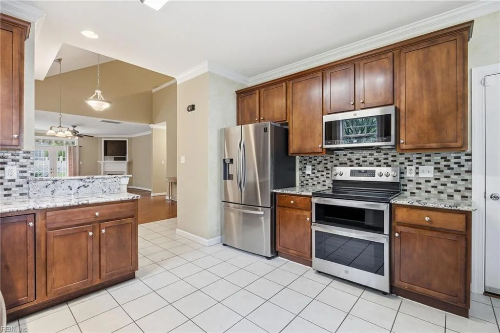 409 Fieldstone Glen WAY, VIRGINIABEACH VA 23454 - Photo 5