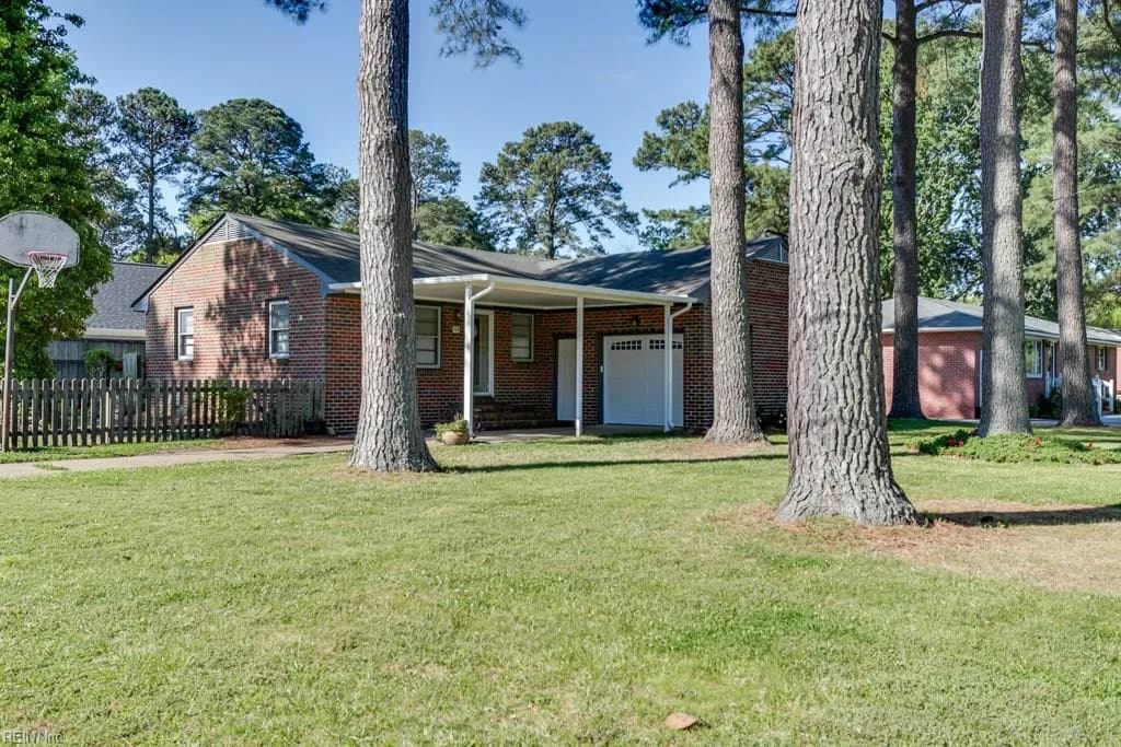 101 Lamper RD, PORTSMOUTH VA 23701 - Photo 2