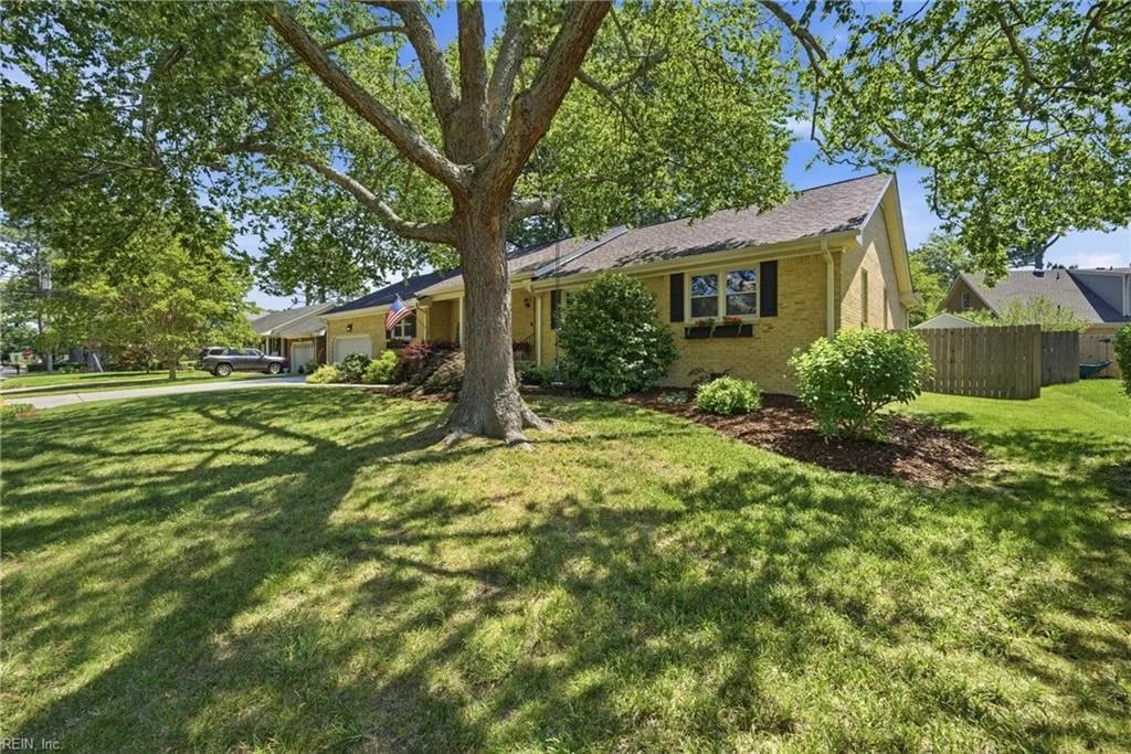 628 Ben Bow DR, Virginia Beach — 4 bed Residential, 2,638 sqft