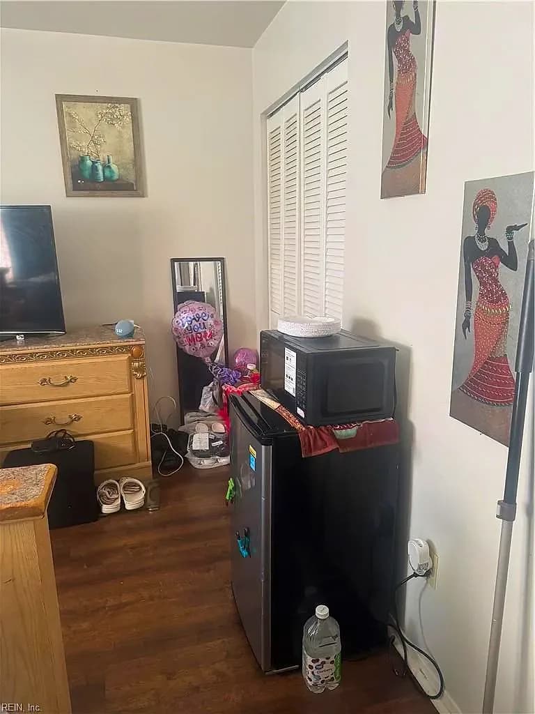 1521 Darren CIR, PORTSMOUTH VA 23701 - Photo 3