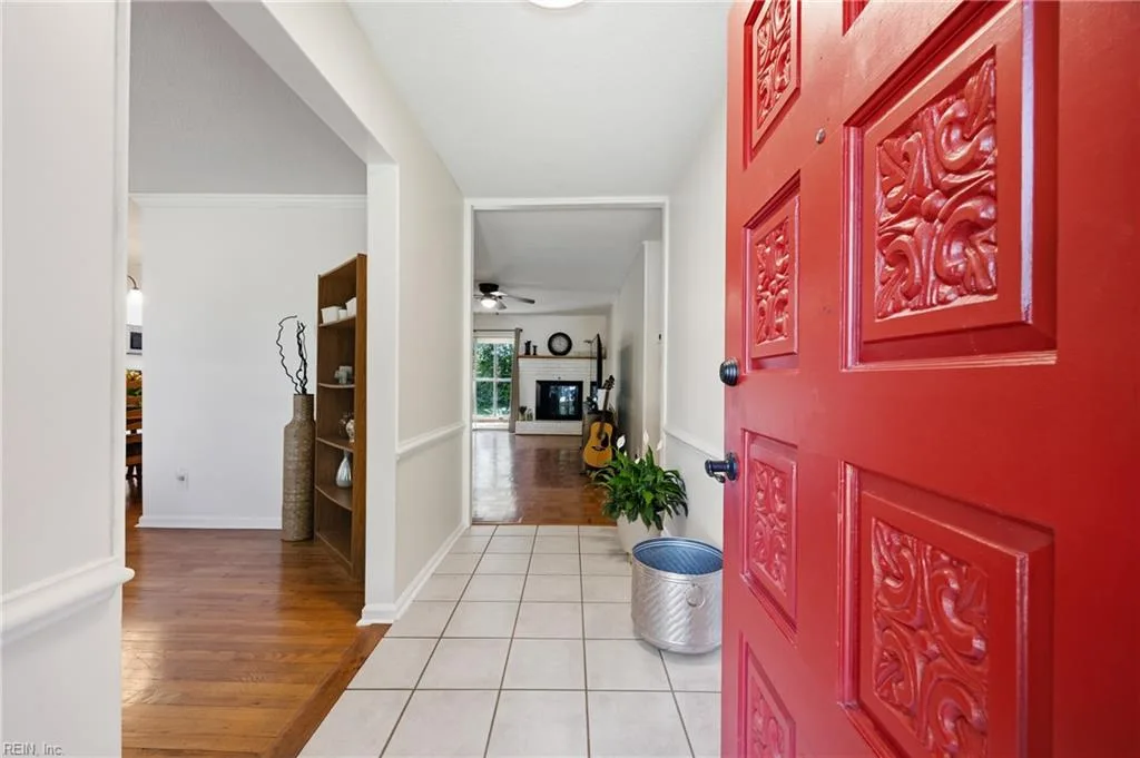 812 Prince Charles CT, VIRGINIABEACH VA 23452 - Photo 4