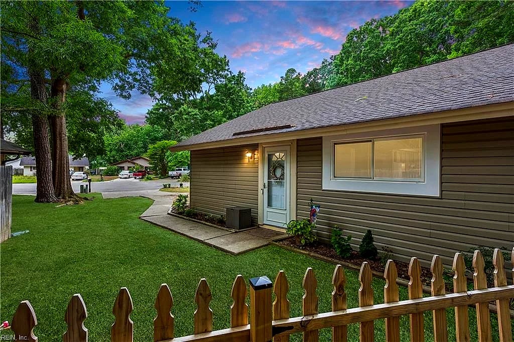 530 Cambertree WAY, Newport News — 4 bed Residential, 1,634 sqft