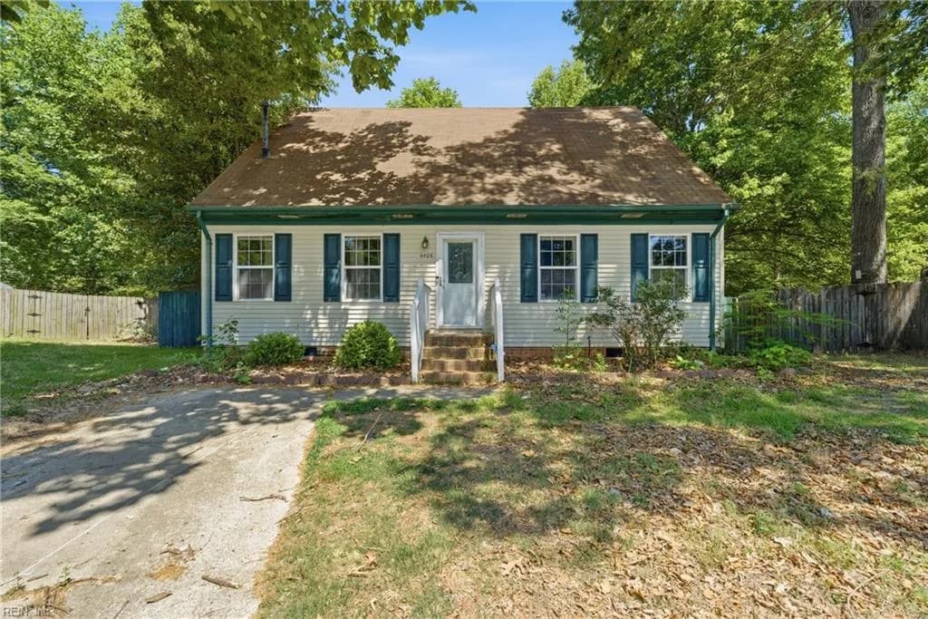 4406 Breezewood CT, PORTSMOUTH VA 23703 - Photo 2
