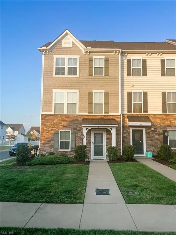 105 Williamson Park LN, SMITHFIELD VA 23430 - Photo 2