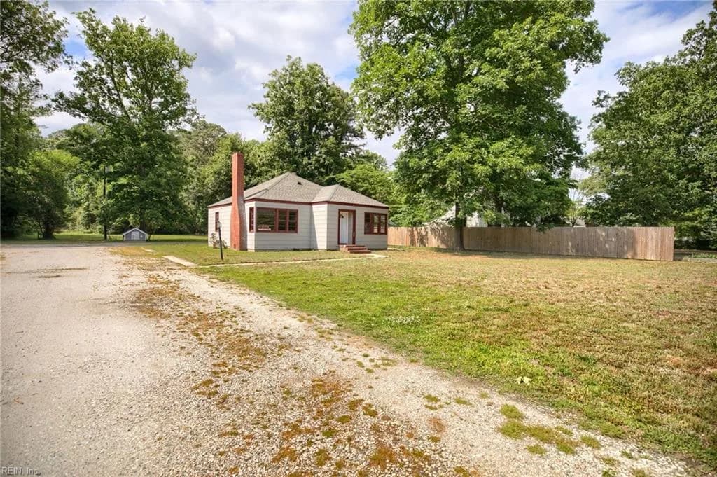 19100 Eltham RD, WESTPOINT VA 23181 - Photo 4
