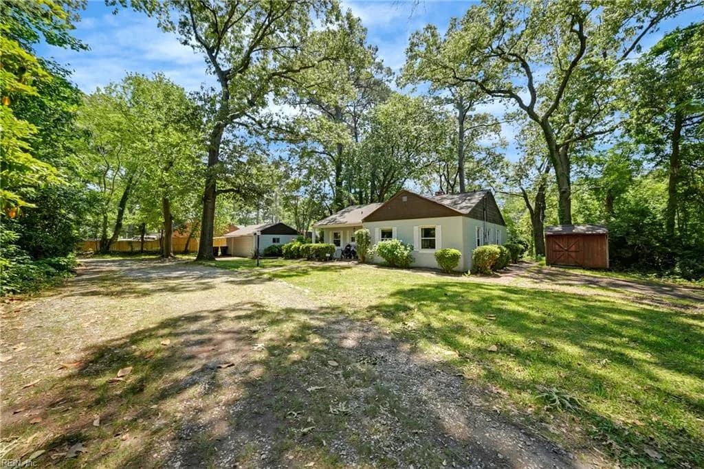 222 Sparrow RD, CHESAPEAKE VA 23325 - Photo 5