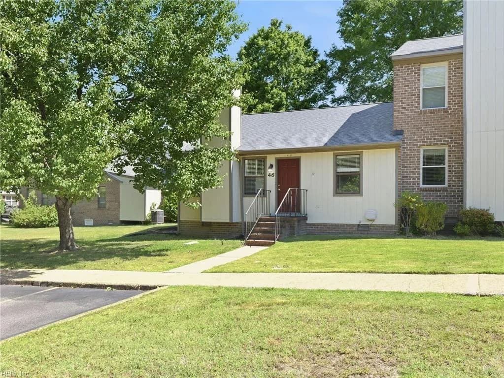 46 James SQ, WILLIAMSBURG VA 23185 - Photo 2