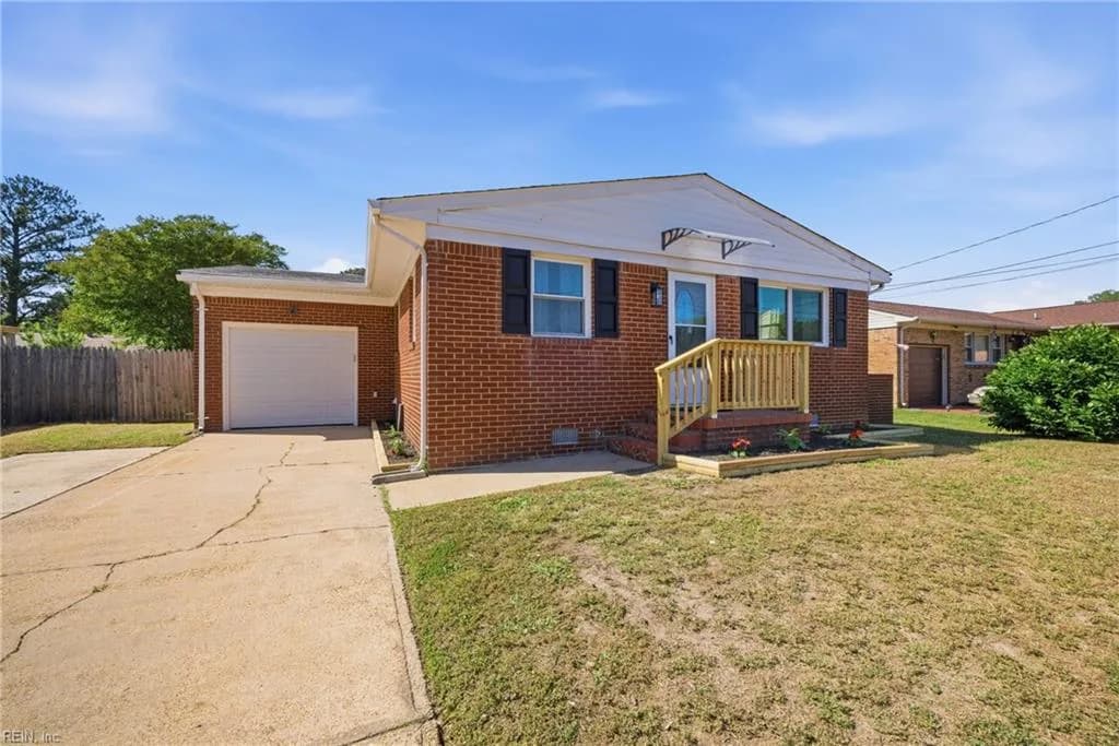 308 Butrico RD, CHESAPEAKE VA 23325 - Photo 2
