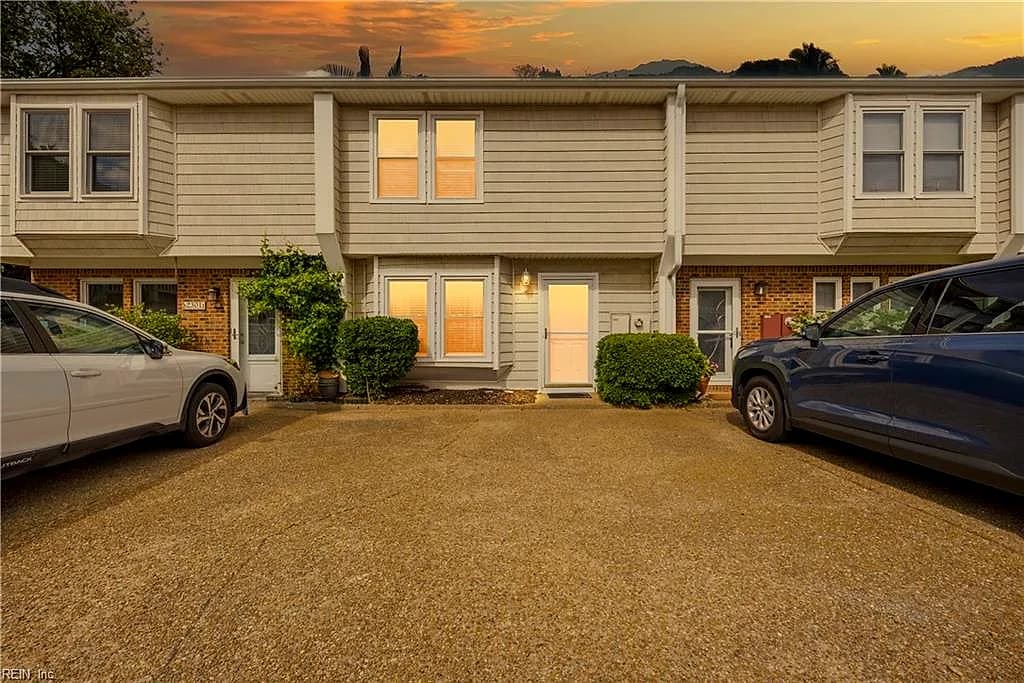 2303 Catamaran CT, VIRGINIA BEACH VA 23451 - Main photo