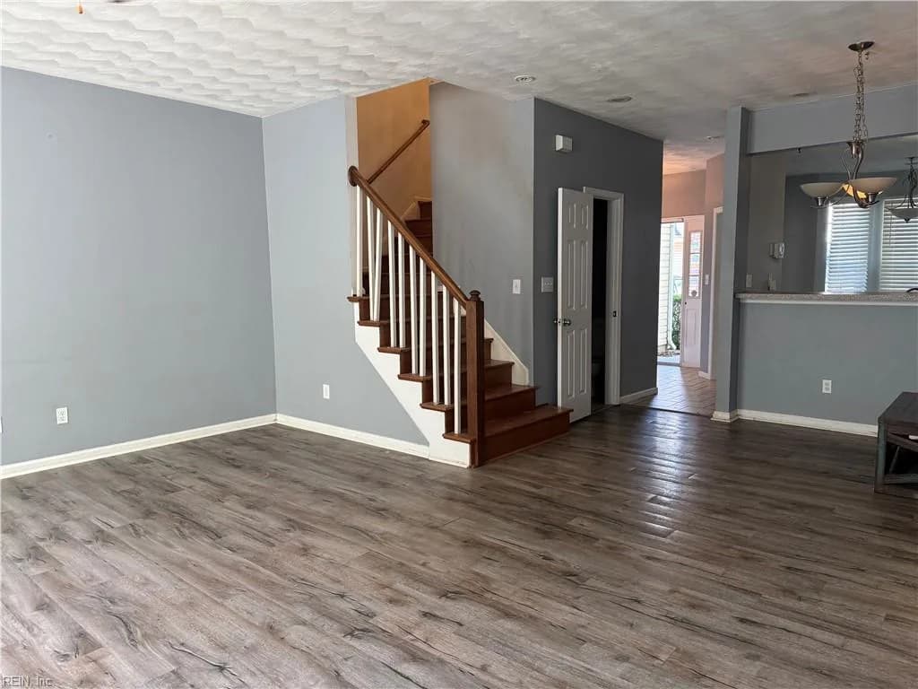 1804 Mizzen LN, VIRGINIABEACH VA 23454 - Photo 4