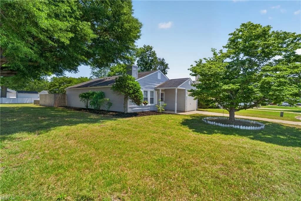 1213 Saddleback LNDG, CHESAPEAKE VA 23320 - Photo 4