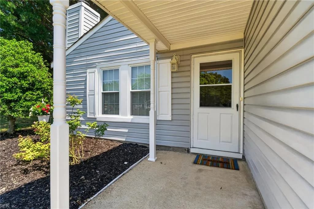 1213 Saddleback LNDG, CHESAPEAKE VA 23320 - Photo 5
