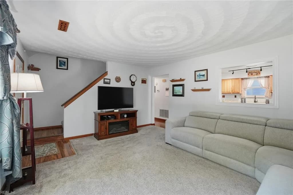 1379 Calla AVE, NORFOLK VA 23503 - Photo 4