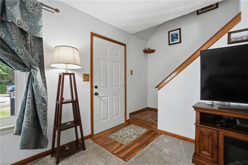 1379 Calla AVE, NORFOLK VA 23503 - Photo 5