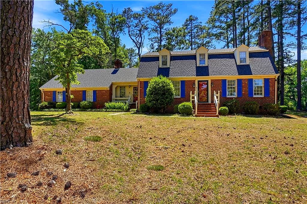 15402 New Towne Haven LN, CARROLLTON VA 23314 - Main photo