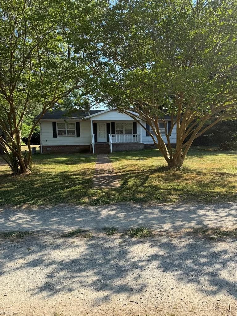 6748 Calhoun ST, GLOUCESTER VA 23061 - Main photo
