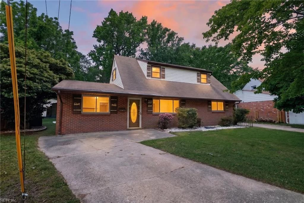1611 Modoc AVE, NORFOLK VA 23503 - Photo 2