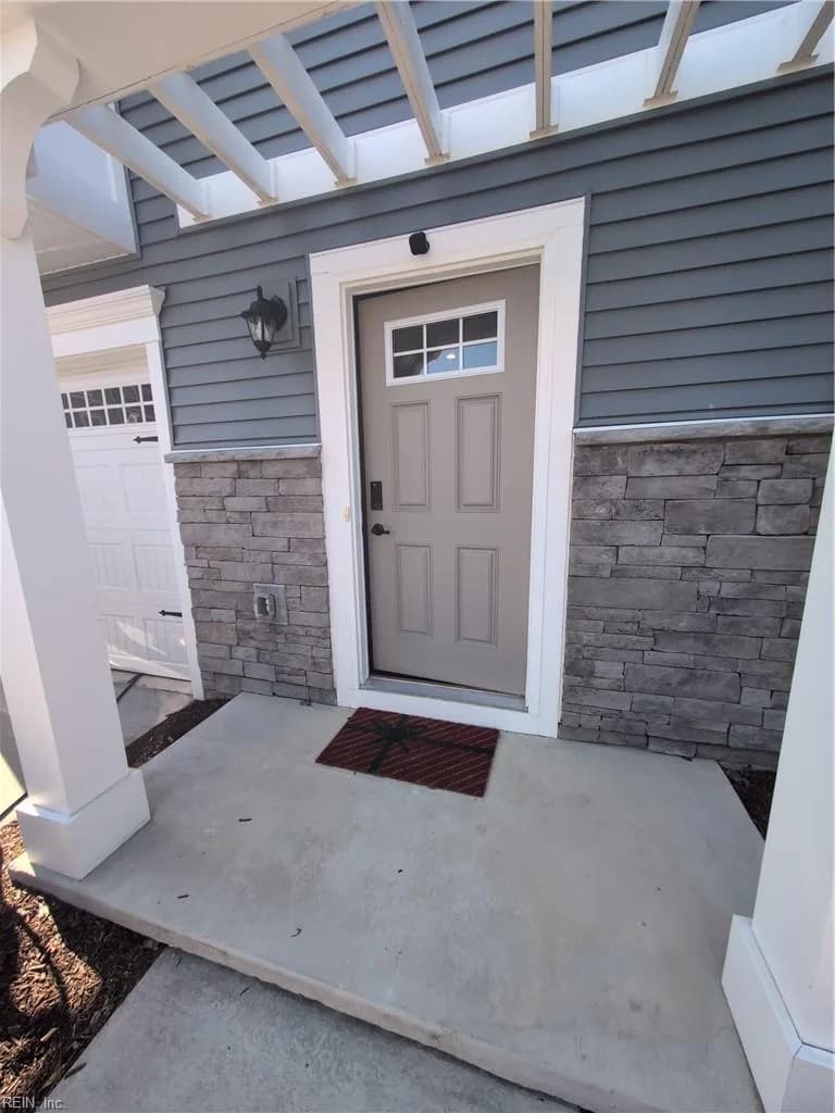 4138 Riverside DR, CHESAPEAKE VA 23321 - Photo 4