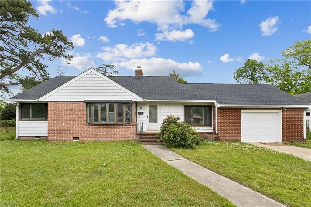 19 Magnolia PL, HAMPTON VA 23669 - Photo 2