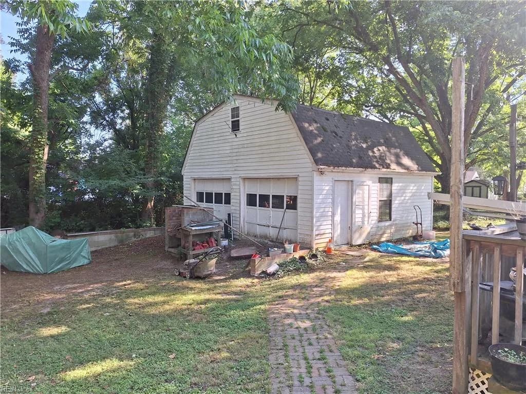 204 Nina CT, NEWPORTNEWS VA 23602 - Photo 3