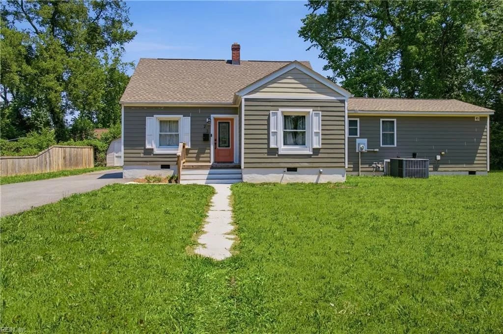 23 Clover ST, Hampton — 4 bed Residential, 1,916 sqft