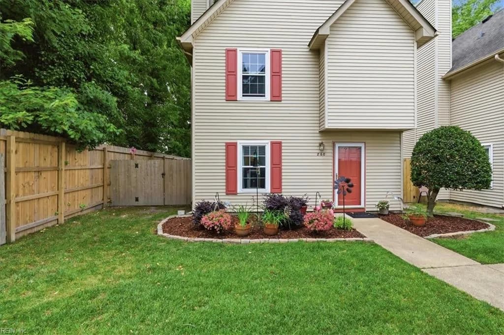 860 Gas Light LN, VIRGINIABEACH VA 23462 - Photo 4