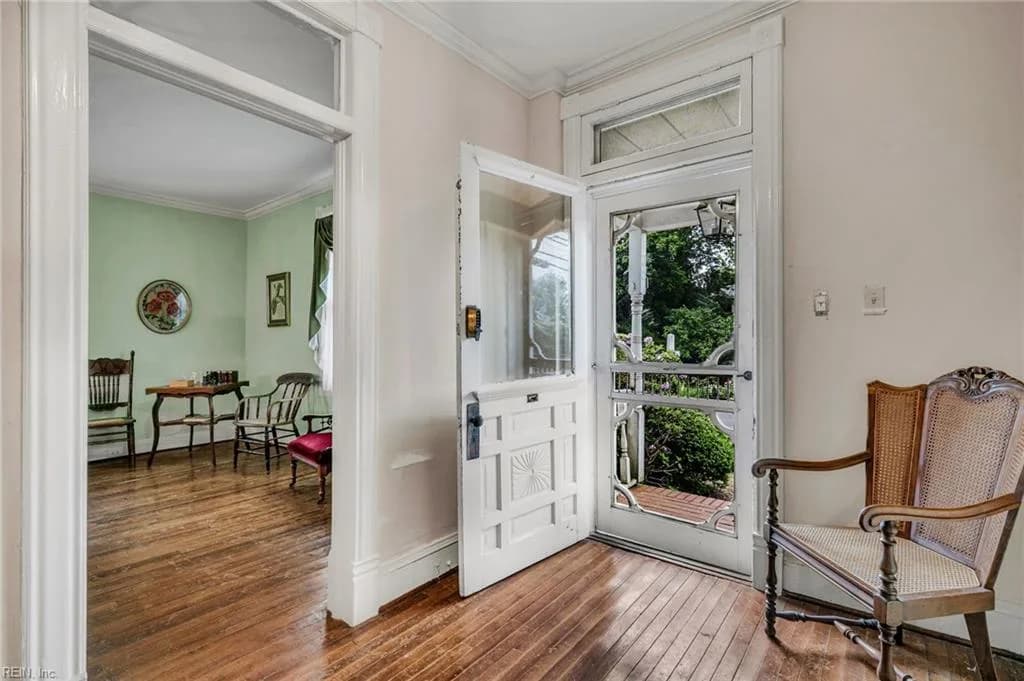210 Watling ST, URBANNA VA 23175 - Photo 5