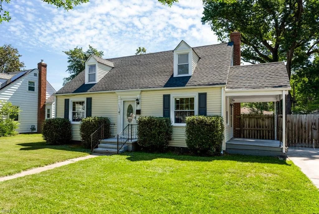 7708 Gloucester AVE, NORFOLK VA 23505 - Photo 2