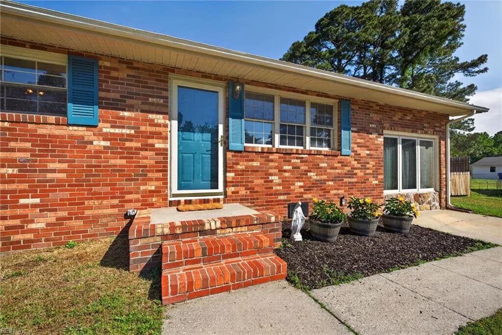 1436 Aspen CT, SUFFOLK VA 23434 - Photo 3