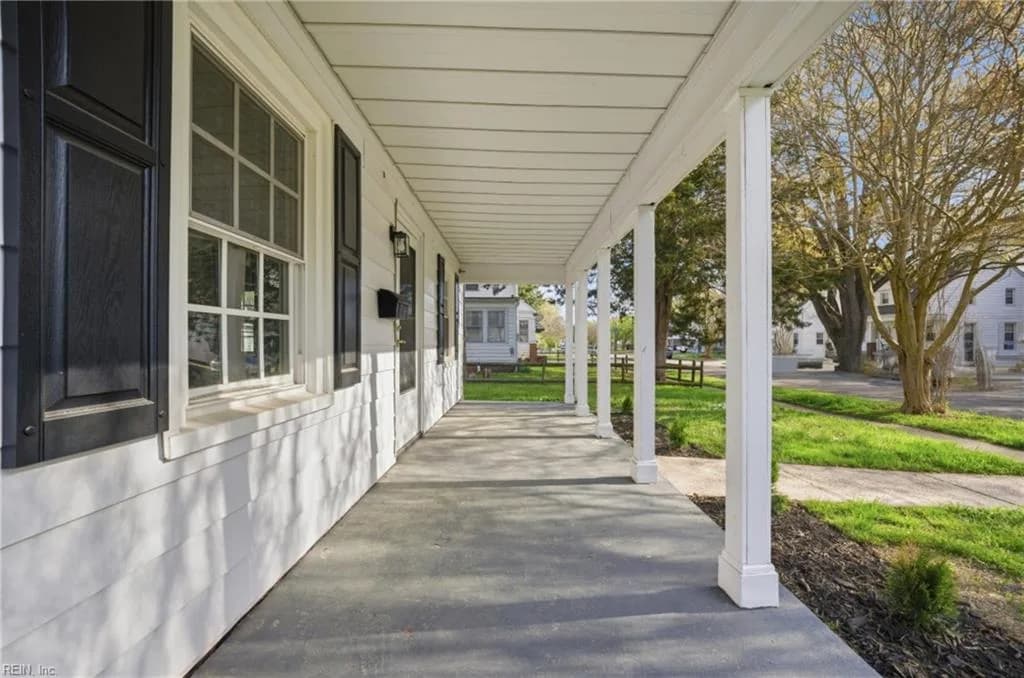 71 Aylwin RD, PORTSMOUTH VA 23702 - Photo 3