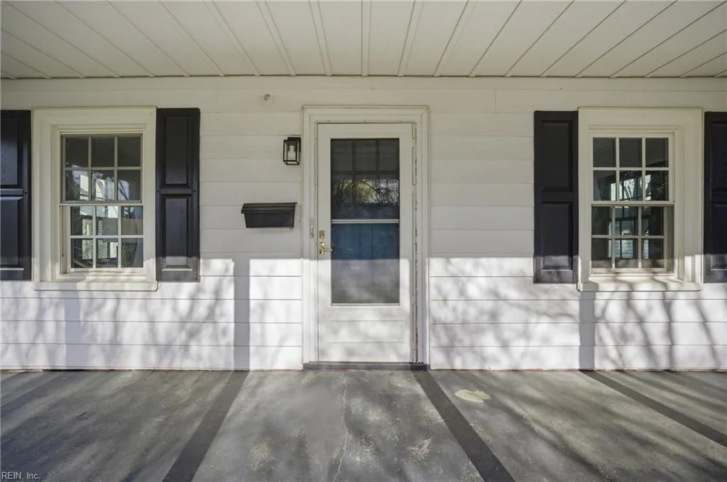 71 Aylwin RD, PORTSMOUTH VA 23702 - Photo 4