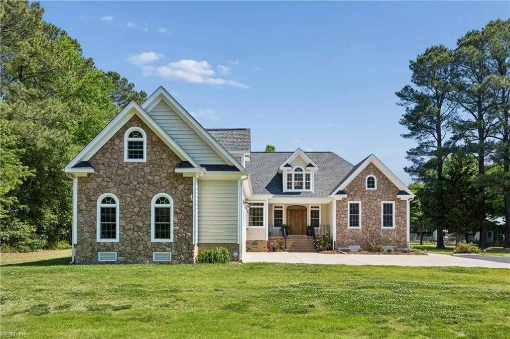 38 Forrest RD, POQUOSON VA 23662 - Photo 3