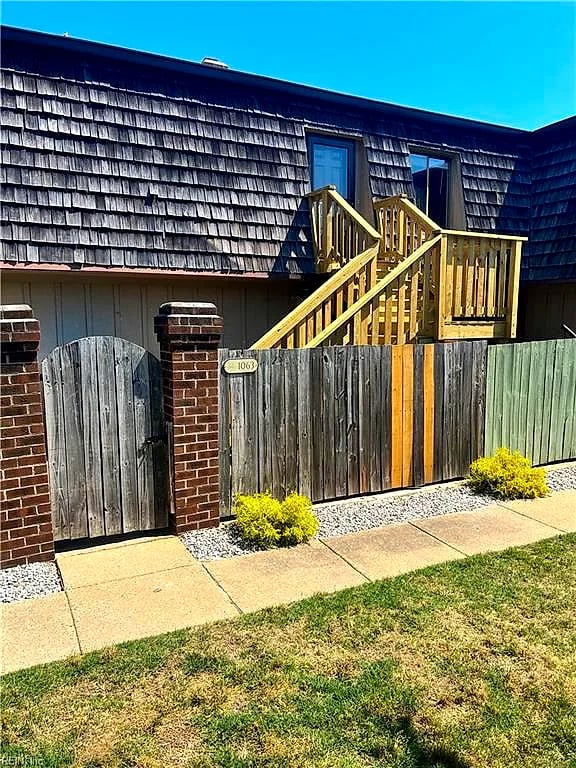 1063 Ocean Pebbles Way NONE, Virginia Beach — 2 bed Residential, 948 sqft