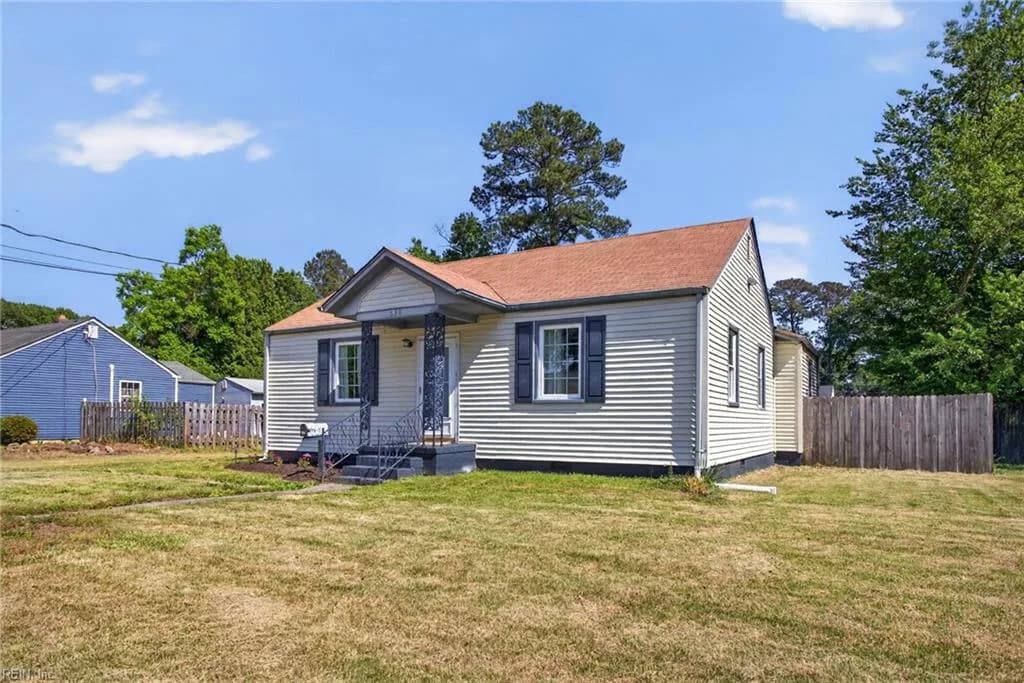 630 Sterling ST, NEWPORTNEWS VA 23605 - Photo 3