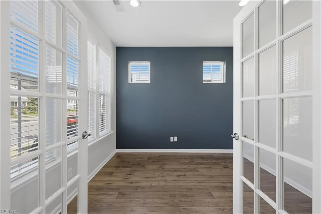 1434 Independence BLVD, NEWPORTNEWS VA 23608 - Photo 5