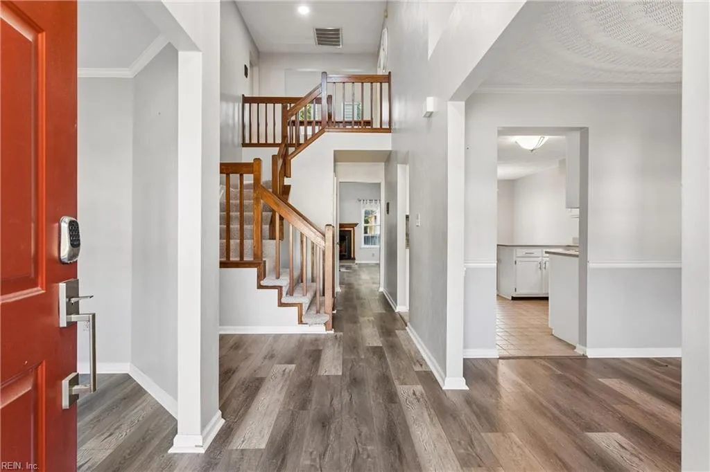 806 Holland CT, NEWPORTNEWS VA 23608 - Photo 4