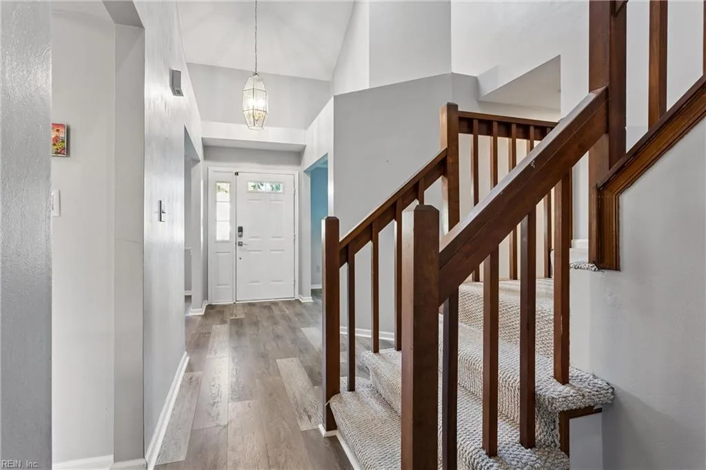 806 Holland CT, NEWPORTNEWS VA 23608 - Photo 5
