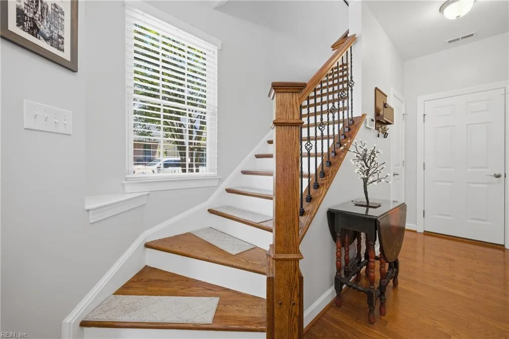 120 Peyton Randolph DR, YORKTOWN VA 23692 - Photo 5