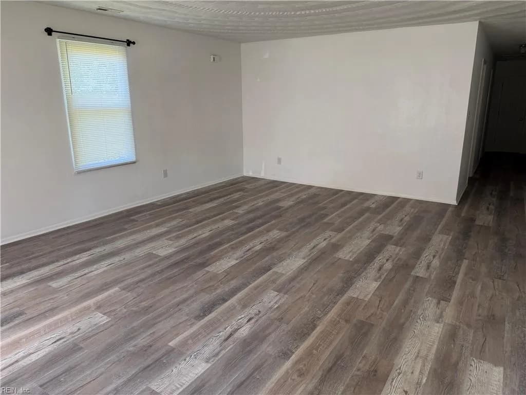 1022 Kenton AVE, NORFOLK VA 23504 - Photo 4
