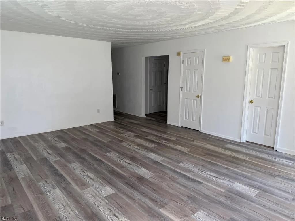 1022 Kenton AVE, NORFOLK VA 23504 - Photo 5