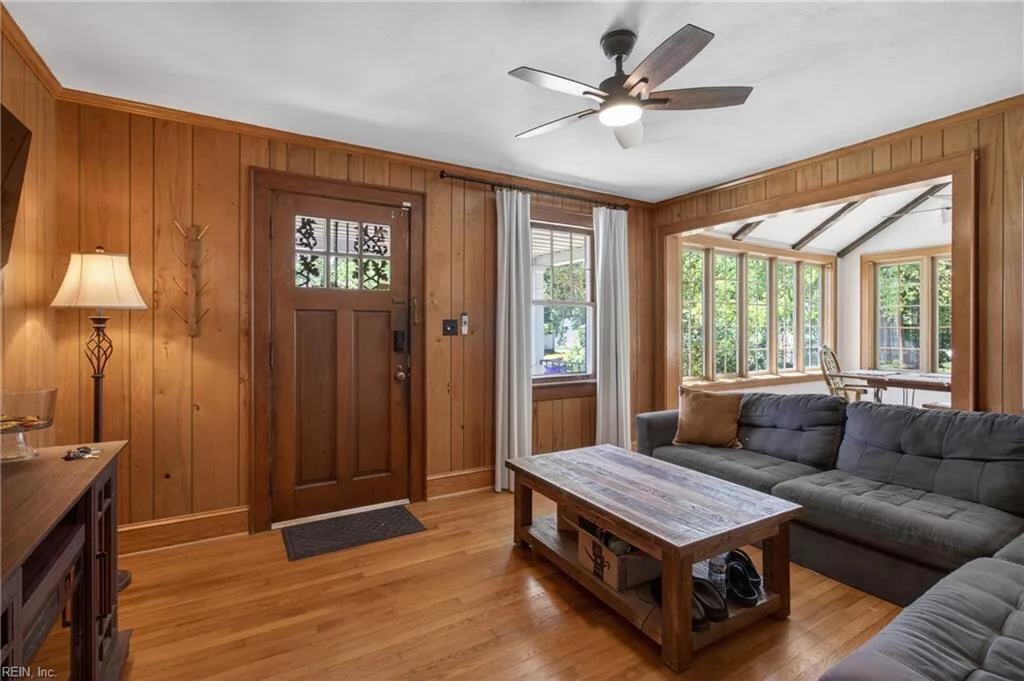 170 W Randall AVE, NORFOLK VA 23503 - Photo 5