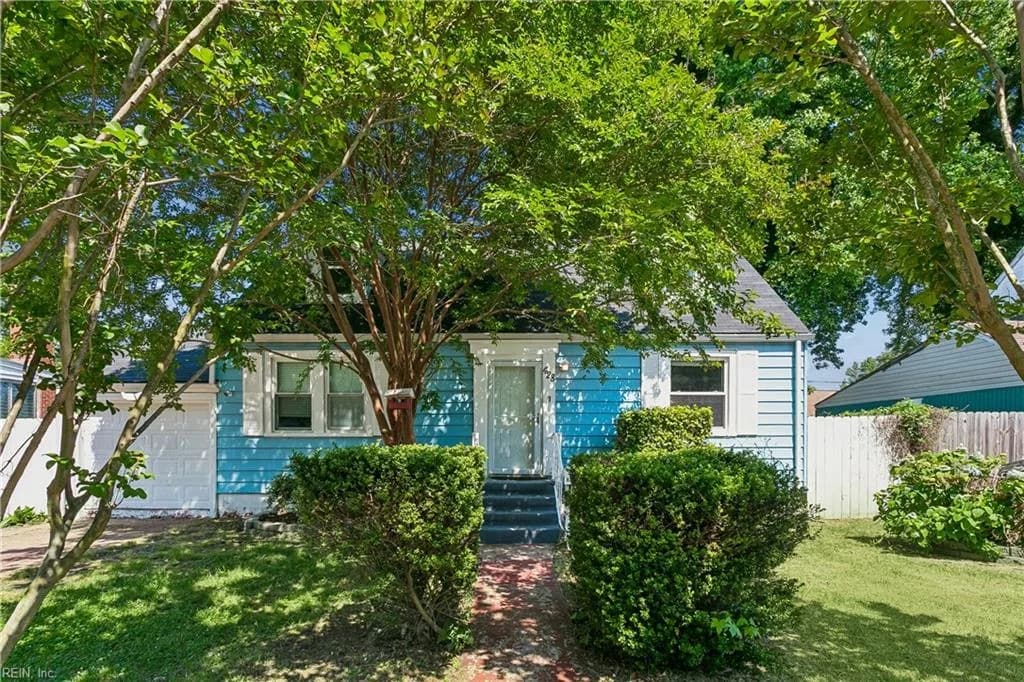 428 Shenandoah RD, HAMPTON VA 23661 - Photo 2