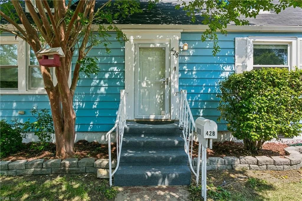 428 Shenandoah RD, HAMPTON VA 23661 - Photo 3