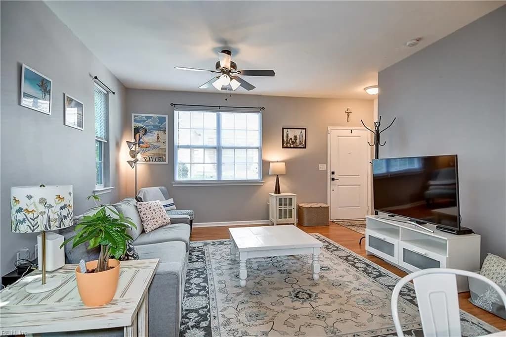 4341 Farringdon WAY, CHESAPEAKE VA 23321 - Photo 4