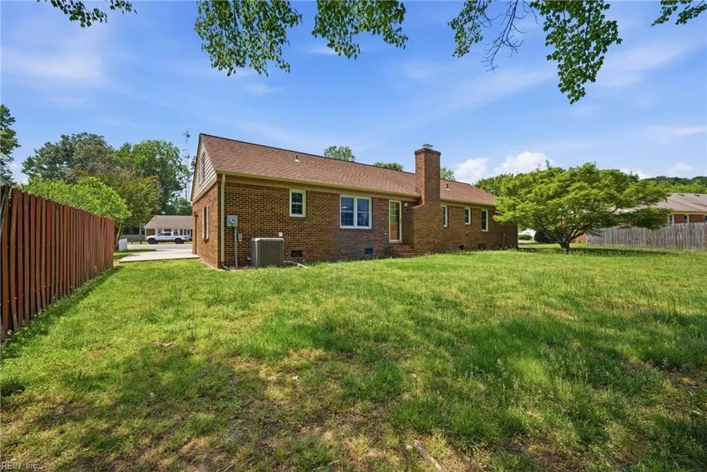 705 Caravelle DR, CHESAPEAKE VA 23322 - Photo 5