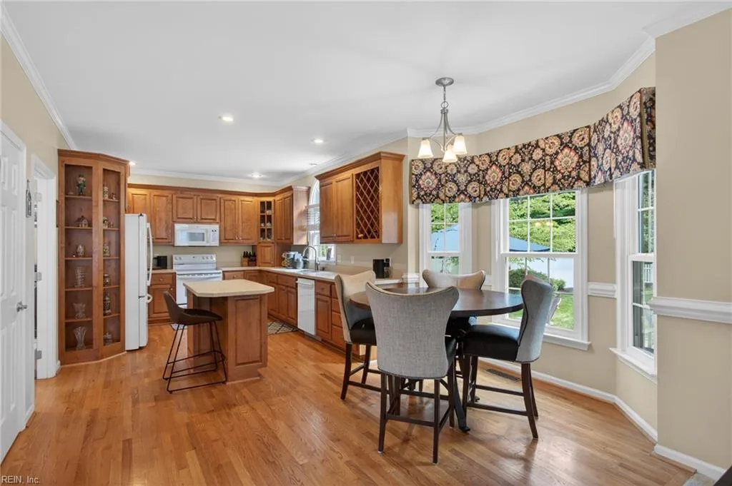 309 Treis TRL, YORKTOWN VA 23693 - Photo 3