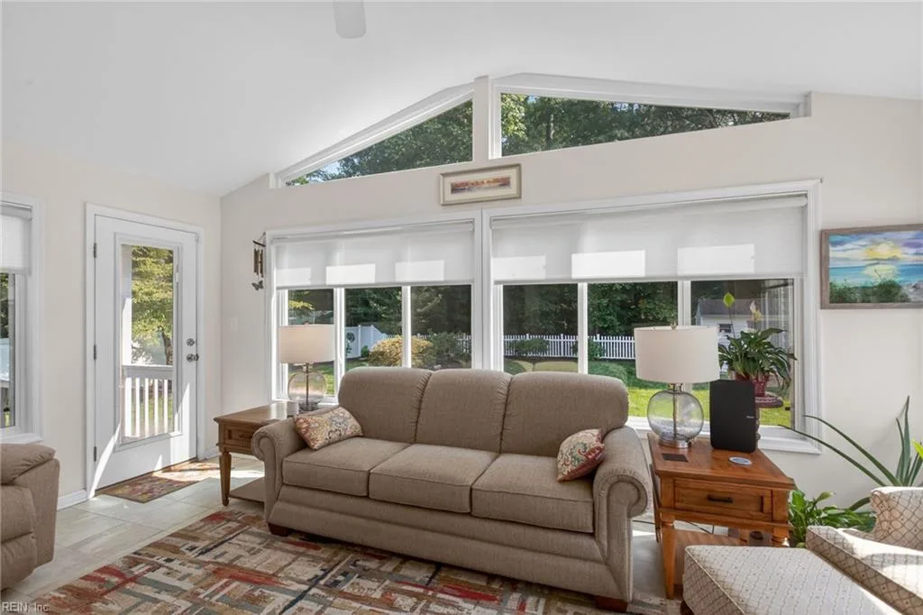 309 Treis TRL, YORKTOWN VA 23693 - Photo 5