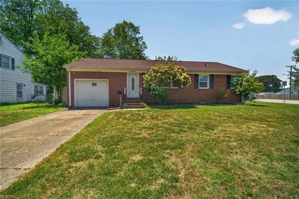 200 Valirey DR, HAMPTON VA 23669 - Photo 2
